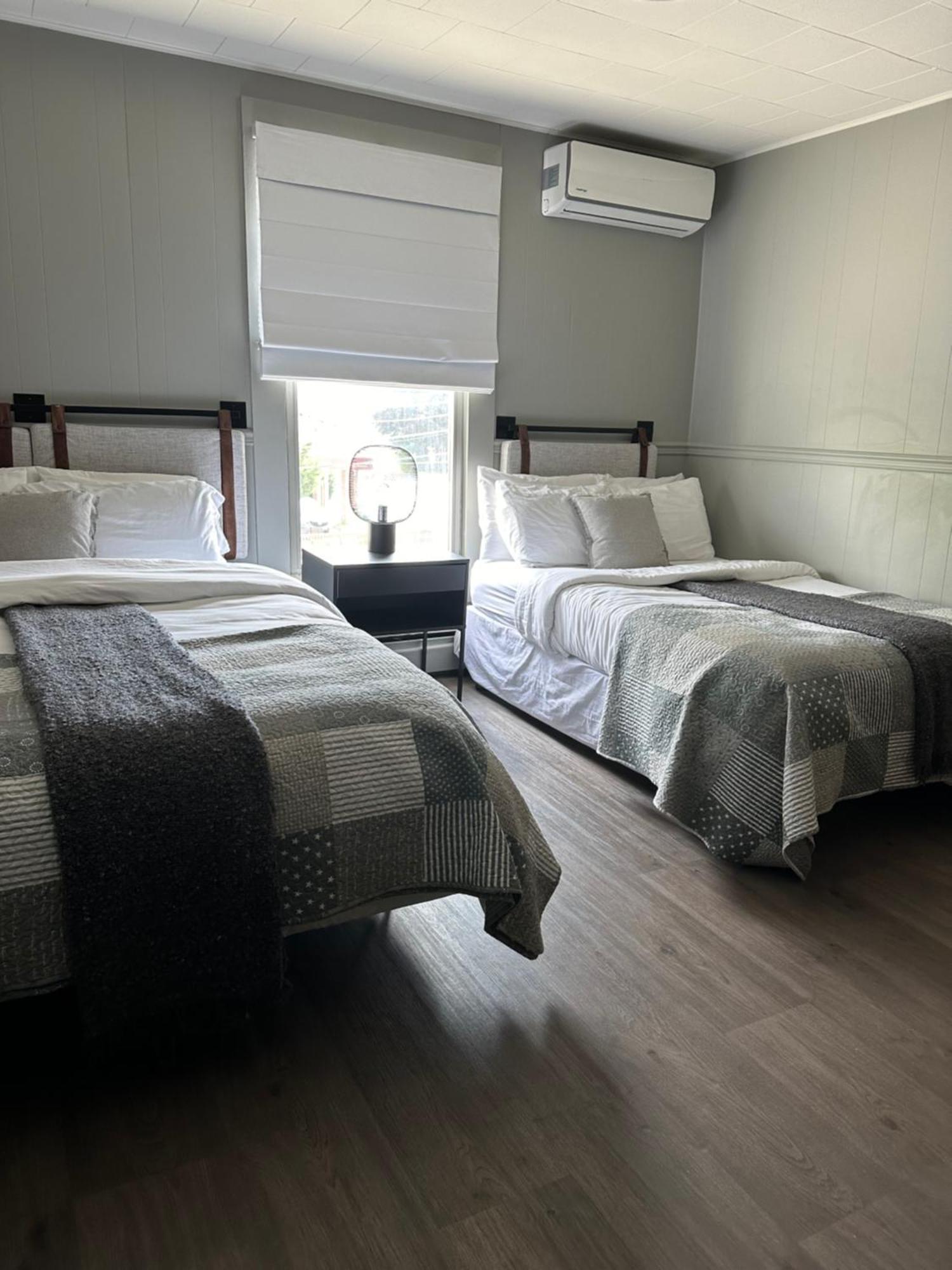 Auberge Des Cantons Magog Εξωτερικό φωτογραφία